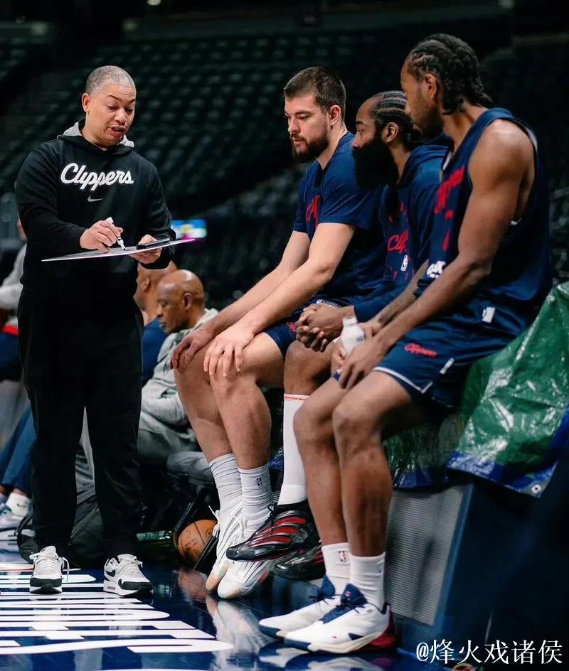 鲍威尔与小凯文波特离开快船后爆发，泰伦卢是否应担责？