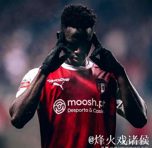 曼联通知5名边缘球员归队训练，但需与阿莫林及队友分开